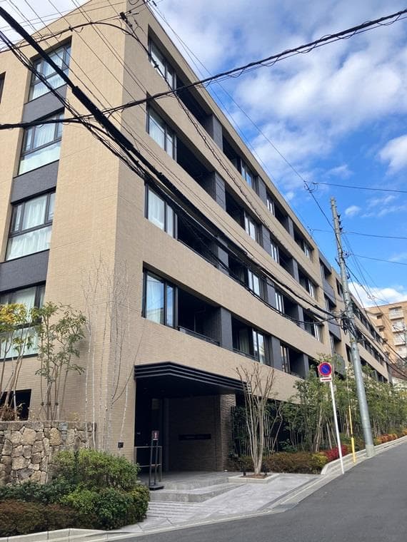 プレミスト文京千石205 建物外観
